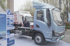 宇通轻卡T5 神行系列 4.2米单排纯电动厢式轻卡 176kWh