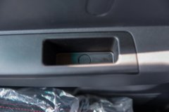 东风多利卡康路威 2.5L柴油 150马力 万里扬5档 4.2米单排仓栅式轻卡