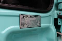 零一汽车 小满400Z 标载版 6X4 纯电动牵引车 中创新航422.87kWh