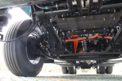 零一汽车 小满400Z 标载版 6X4 纯电动牵引车 中创新航422.87kWh