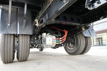 ���翭���� EV350 PRO 2024�� 4.5T 4.2�׵��Ŵ��綯��ʽ�Ῠ100.464kWhͼƬ