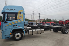 陕汽 德龙G6000 旗舰版 6.8L柴油 320马力 4X2 AMT自动档 9.5米厢式载货车