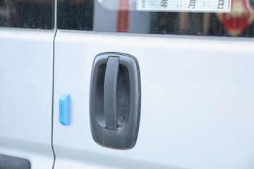 ����ɷ� ����V9+ 2023�� 136���� 2.0T���� 7�� �Զ�ǰ�� �����ж� ���ͼƬ