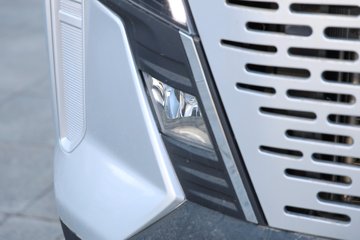 ����ɷ� ����V9+ 2023�� 136���� 2.0T���� 7�� �Զ�ǰ�� �����ж� ���ͼƬ