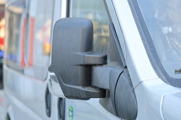 ����ɷ� ����V9+ 2023�� 136���� 2.0T���� 7�� �Զ�ǰ�� �����ж� ���ͼƬ