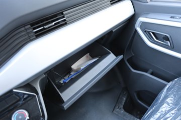 ����ɷ� ����V9+ 2023�� 136���� 2.0T���� 7�� �Զ�ǰ�� �����ж� ���ͼƬ