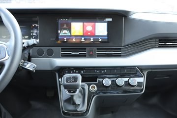 ����ɷ� ����V9+ 2023�� 136���� 2.0T���� 7�� �Զ�ǰ�� �����ж� ���ͼƬ