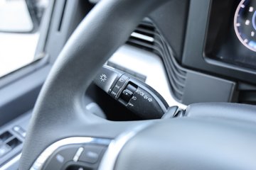 ����ɷ� ����V9+ 2023�� 136���� 2.0T���� 7�� �Զ�ǰ�� �����ж� ���ͼƬ