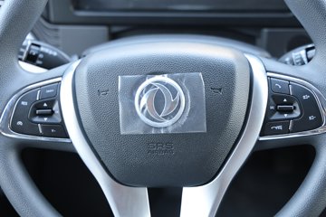 ����ɷ� ����V9+ 2023�� 136���� 2.0T���� 7�� �Զ�ǰ�� �����ж� ���ͼƬ