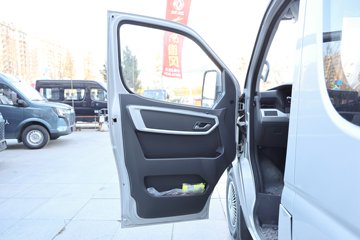 ����ɷ� ����V9+ 2023�� 136���� 2.0T���� 7�� �Զ�ǰ�� �����ж� ���ͼƬ