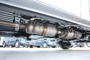 ����ɷ� ����V9+ 2023�� 136���� 2.0T���� 7�� �Զ�ǰ�� �����ж� ���ͼƬ