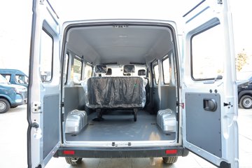 ����ɷ� ����V9+ 2023�� 136���� 2.0T���� 7�� �Զ�ǰ�� �����ж� ���ͼƬ