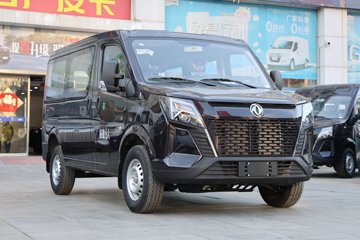 东风股份 御风V9+ 2023款 136马力 2.0T柴油 6座 手动前驱 短轴低顶 轻客