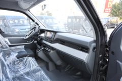 东风股份 御风V9+ 2023款 136马力 2.0T柴油 6座 手动前驱 短轴低顶 轻客