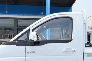 ����;��T7E 3.1�׵��Ŵ��綯����΢�� �д��º�41.86kWhͼƬ