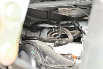 ����;��T7E 3.1�׵��Ŵ��綯����΢�� �д��º�41.86kWhͼƬ