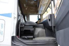 宇通重卡&nbsp;电动牵引车驾驶室图片