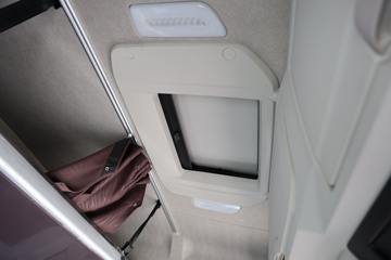 �ൺ��� ӥ; ����� 580���� 6X4 LNG�Զ���ǣ����(Һ��)ͼƬ