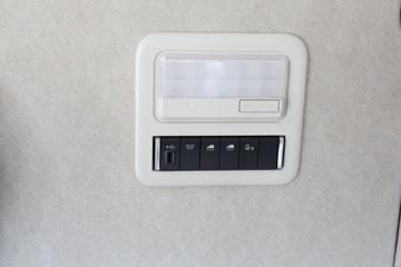 �ൺ��� ӥ; ����� 580���� 6X4 LNG�Զ���ǣ����(Һ��)ͼƬ