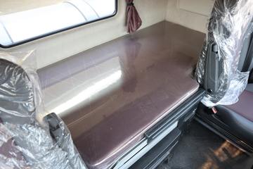 �ൺ��� ӥ; ����� 580���� 6X4 LNG�Զ���ǣ����(Һ��)ͼƬ