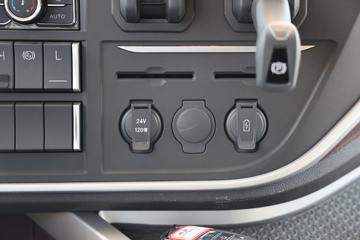 �ൺ��� ӥ; ����� 580���� 6X4 LNG�Զ���ǣ����(Һ��)ͼƬ