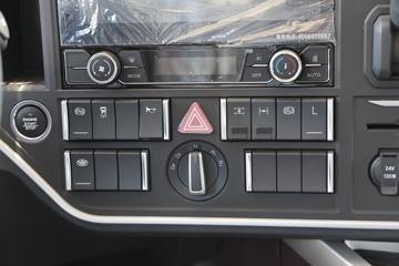 �ൺ��� ӥ; ����� 580���� 6X4 LNG�Զ���ǣ����(Һ��)ͼƬ