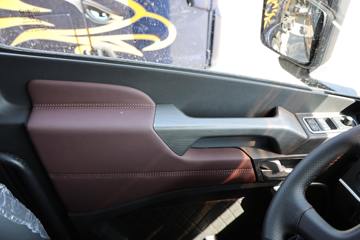 �ൺ��� ӥ; ����� 580���� 6X4 LNG�Զ���ǣ����(Һ��)ͼƬ