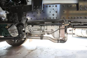 �ൺ��� ӥ; ����� 580���� 6X4 LNG�Զ���ǣ����(Һ��)ͼƬ