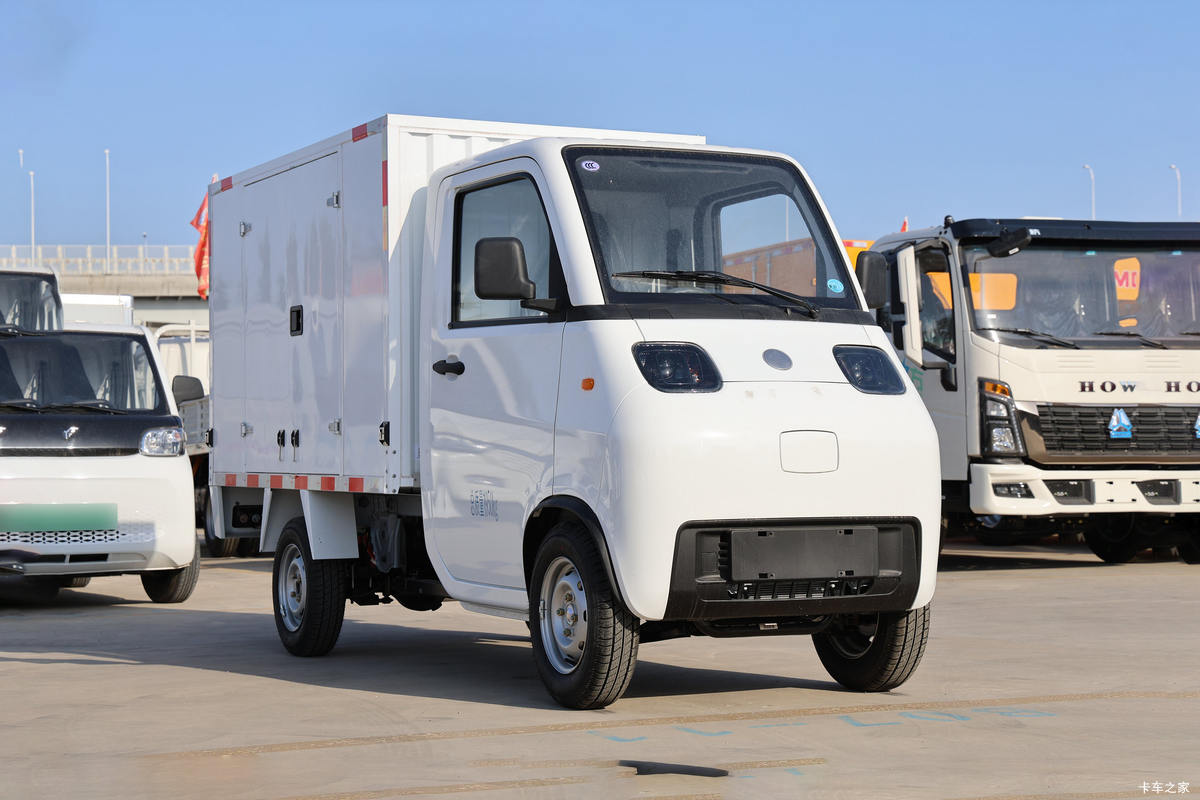 活越神童01 豪华版 2.12米单排纯电动厢式微卡 国轩15.97kWh