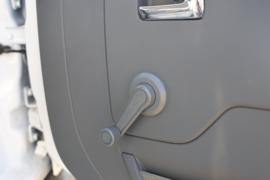 神童01&nbsp;电动载货车驾驶室图片