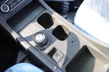 ���� ����EV3 3.4T 3.7�׵��Ŵ��綯��ʽ�Ῠ41.86kWhͼƬ