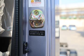 ����HOWOͳ˧ 2.5L���� 180���� �й�����12�� 4.15�׵��Ų�դʽ�ῨͼƬ