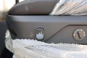 ����HOWOͳ˧ 2.5L���� 180���� �й�����12�� 4.15�׵��Ų�դʽ�ῨͼƬ