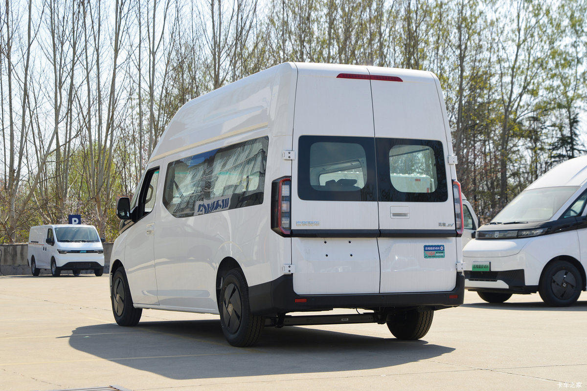 【图】远程 超级VAN 2024款 驭程版 纯电动中轴高顶轻客 宁德时代83kWh_实拍图片_4026321_卡车之家