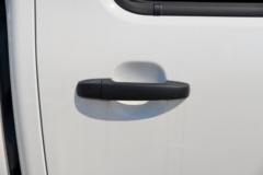 江铃 宝典 2025款 2.5T柴油 160马力 手动两驱 长轴平底箱双排皮卡