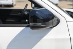 江铃 宝典 2025款 2.5T柴油 160马力 手动两驱 长轴平底箱双排皮卡