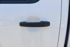 江铃 宝典 2025款 2.5T柴油 160马力 手动两驱 长轴平底箱双排皮卡