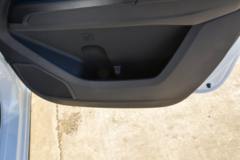 江铃 宝典 2025款 2.5T柴油 160马力 手动两驱 长轴平底箱双排皮卡