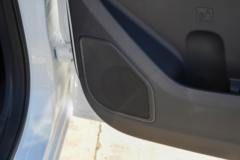 江铃 宝典 2025款 2.5T柴油 160马力 手动两驱 长轴平底箱双排皮卡