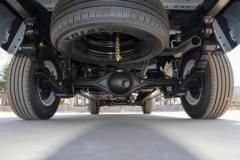 江铃 宝典 2025款 2.5T柴油 160马力 手动两驱 长轴平底箱双排皮卡