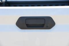 江铃 宝典 2025款 2.5T柴油 160马力 手动两驱 长轴平底箱双排皮卡