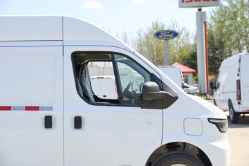 �������� E��˳ 2025�� ä���� 5.185�״��綯�����ж���ջ���53.58kWhͼƬ