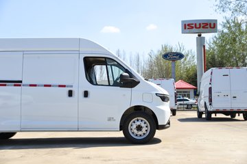 �������� E��˳ 2025�� ä���� 5.185�״��綯�����ж���ջ���53.58kWhͼƬ