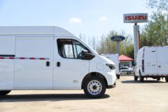 江铃汽车 E福顺 2025款 盲窗版 5.185米纯电动中轴中顶封闭货车53.58kWh