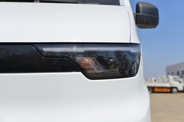 �������� E��˳ 2025�� ä���� 5.185�״��綯�����ж���ջ���53.58kWhͼƬ