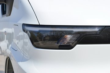 �������� E��˳ 2025�� ä���� 5.185�״��綯�����ж���ջ���53.58kWhͼƬ