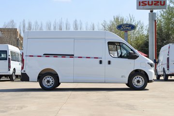 �������� E��˳ 2025�� ä���� 5.185�״��綯�����ж���ջ���53.58kWhͼƬ