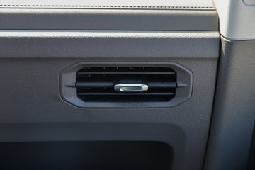 �������� E��˳ 2025�� ä���� 5.185�״��綯�����ж���ջ���53.58kWhͼƬ