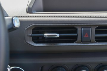 �������� E��˳ 2025�� ä���� 5.185�״��綯�����ж���ջ���53.58kWhͼƬ