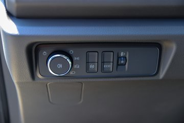 �������� E��˳ 2025�� ä���� 5.185�״��綯�����ж���ջ���53.58kWhͼƬ